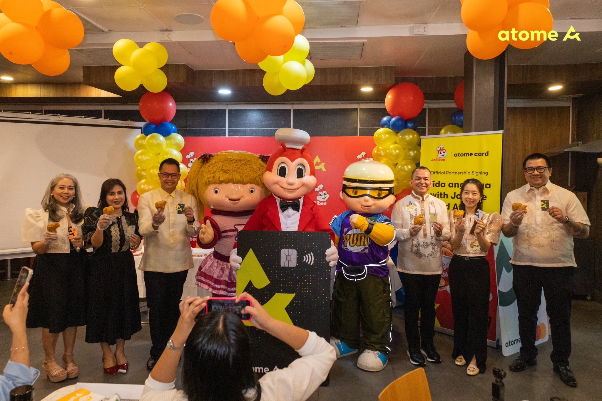 Jollibee ‘Eat Now, Pay Later’ Launches with Atome Partnership in the Philippines